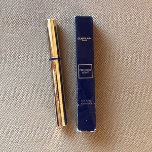 Guerlain Precious Light Pink Pearly Illuminator